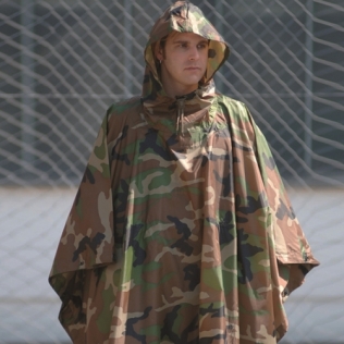 Poncho Militar para Lluvia MILTEC Ripstop Woodland 2