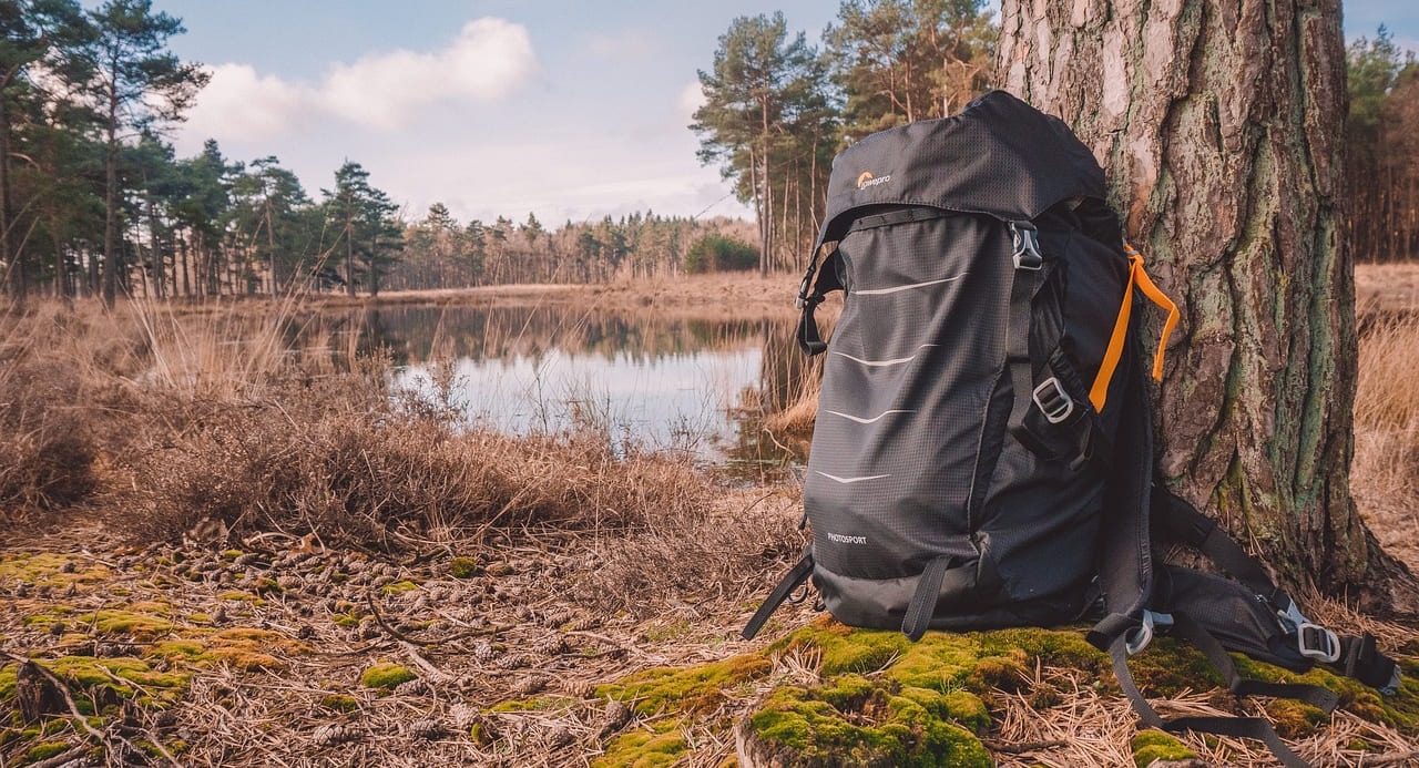¿Cómo ajustar una mochila de montaña?